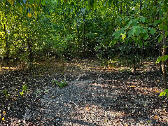 3rd image of 4270 Belz Rd