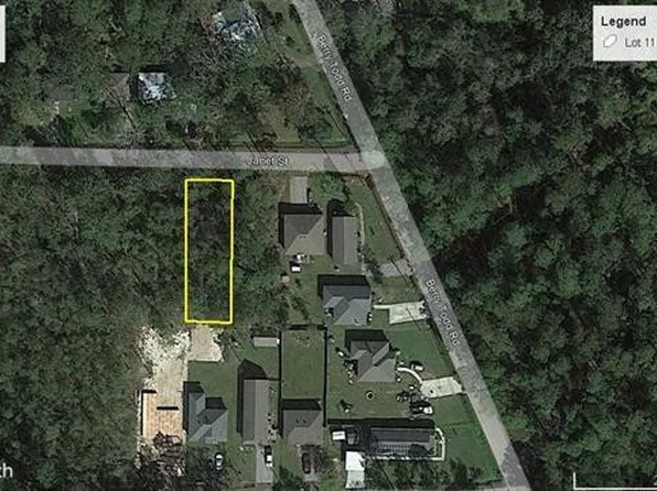 Janet St, Lacombe, LA 70445