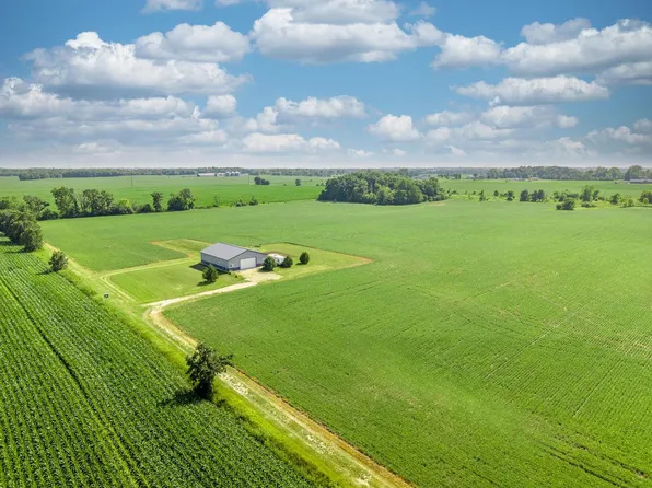21605 1ST STREET, Kansasville, WI 53139