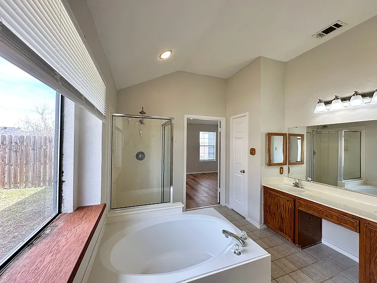607 Hogan Dr — Photo 34