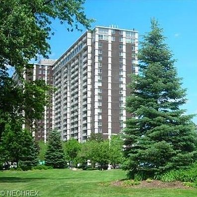 1st image of 12900 Lake Ave Ste 3A