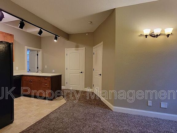5th image of 413 Central Ave #306