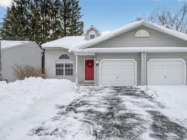 102 Otis St, Liverpool, NY 13088