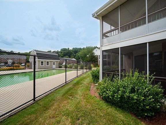 3rd image of 39 Christopher Dr APT C