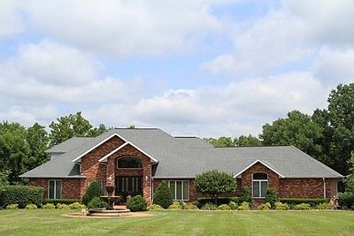 1st image of 427 Irish Rose Ln