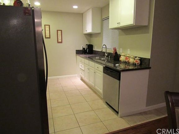 5th image of 15211 La Paz Dr