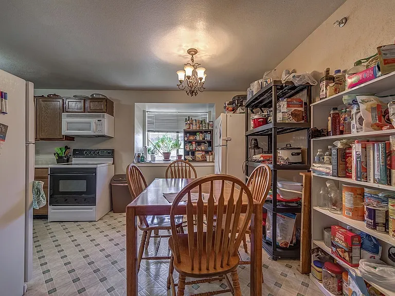 724 W 1720 N #128 — Photo 4