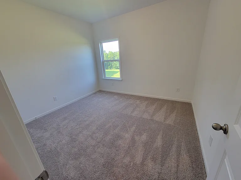 215 Foxhill Dr — Photo 7
