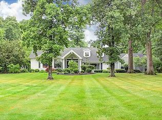 70 Hawthorne Dr, Lima, OH 45805