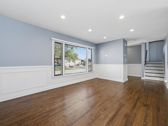 4th image of 5835 Colina Ave