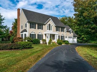 2 Kilbourn Farms, Simsbury, CT 06070