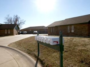 330 S Sooner Trl, Enid, OK 73703