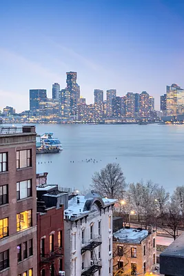 Sold by Corcoran | media 24