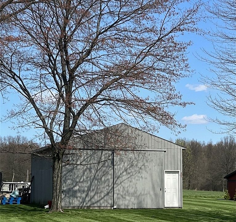 2nd image of 6915 Clark Rd