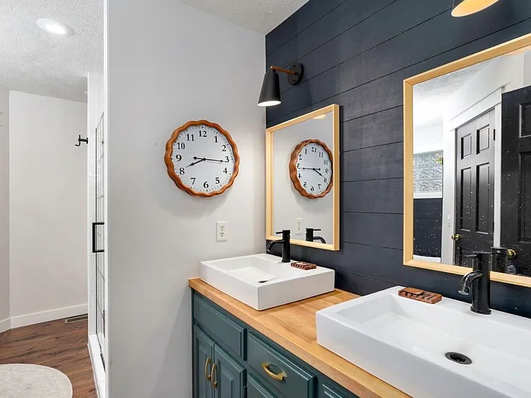 830 E Rachael Dr — Photo 11