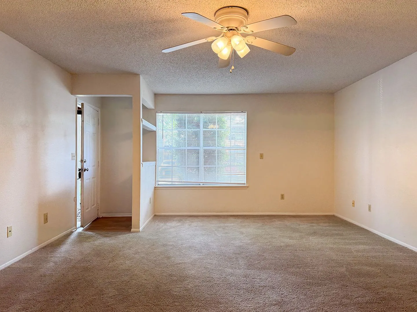 Manors Of Bryn Mawr 2 Bed 2 Bath Condo Available Now! — Photo 3