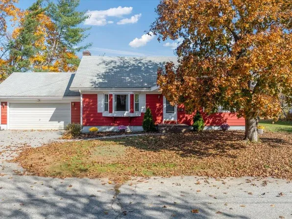 14 Novella Street, Lewiston, ME 04240