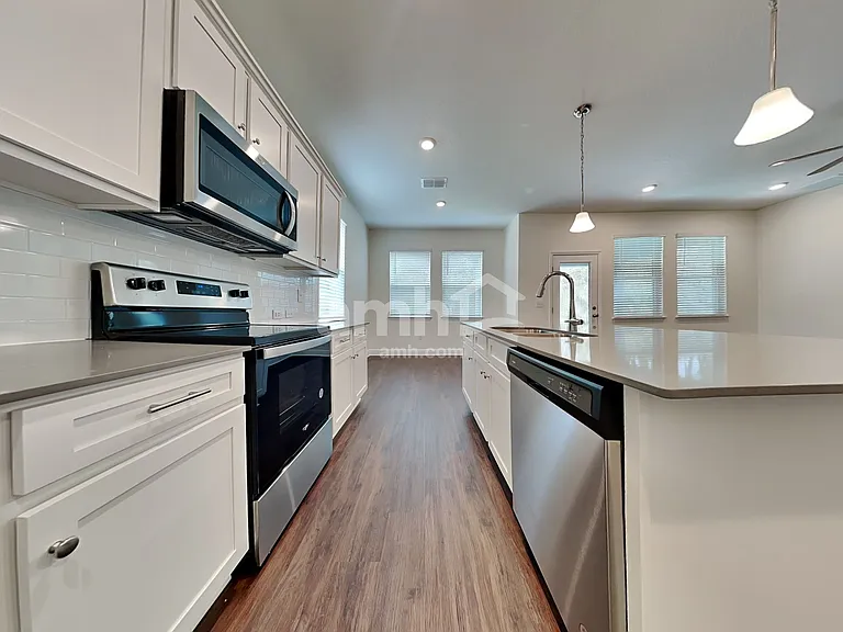 6355 Emerald Hills Way — Photo 3