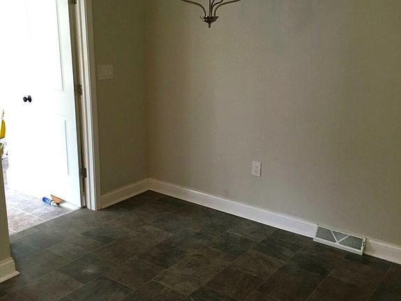 5th image of 23409 Couzens Ave