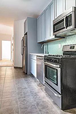 1st image of 851 Hart St #3A