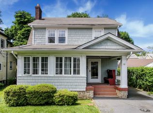 86 Clove Rd, New Rochelle, NY 10801