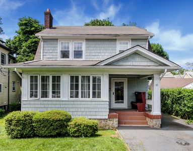 86 Clove Rd, New Rochelle, NY, 10801