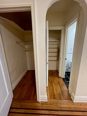 Rented by Lang Realty LLC | media 3