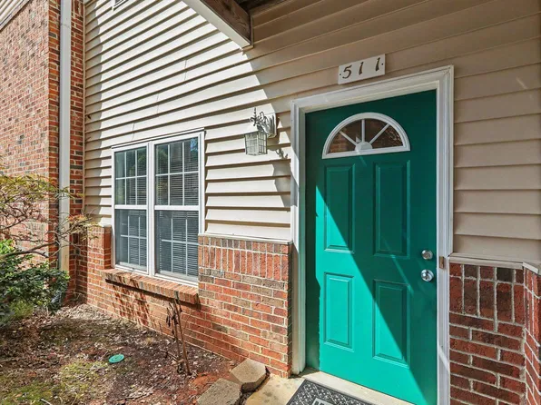 511 Glenolden Ct, Cary, NC 27513