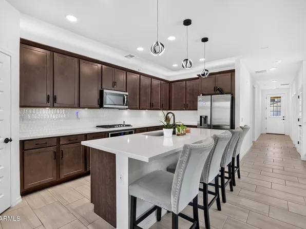 4381 W MOUNTAIN LAURAL Drive, San Tan Valley, AZ 85144