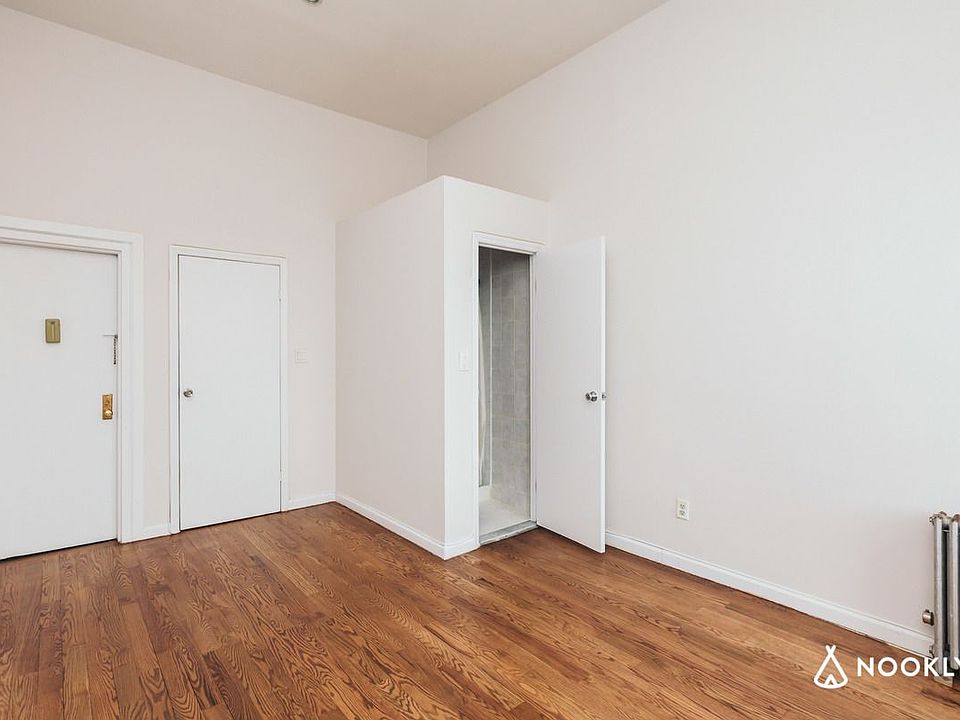 1st image of 350 Melrose St APT 3L