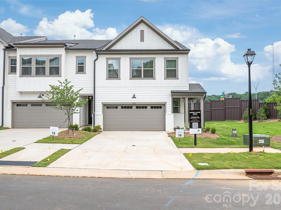 2nd image of 820 Garringer Pl #12