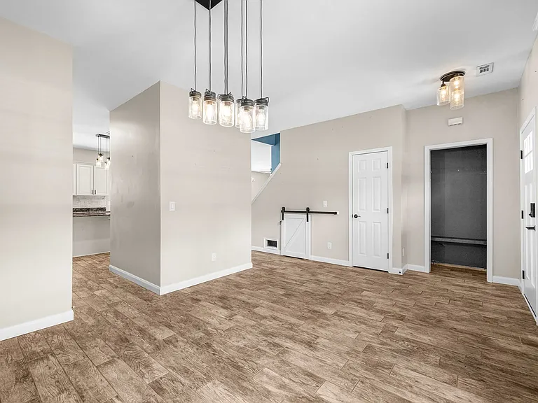 156 Old Beechtree Ln — Photo 13