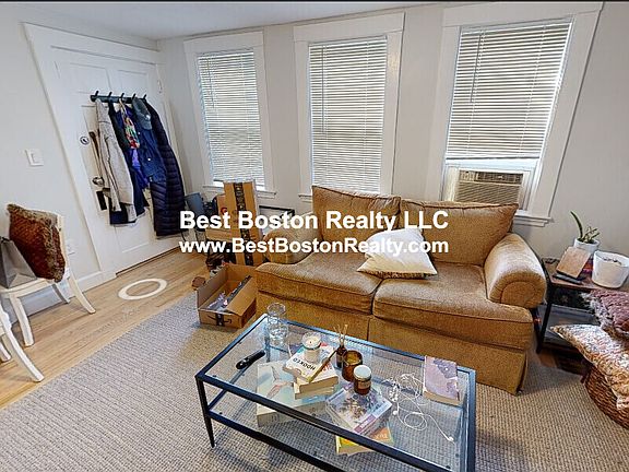 2nd image of 38 Gibson St #1B