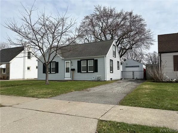 285 Barnsdale Ave, West Seneca, NY 14224
