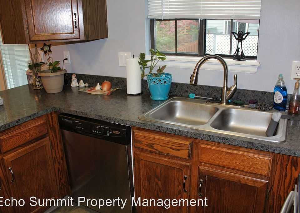 2nd image of 5264 Estes Cir