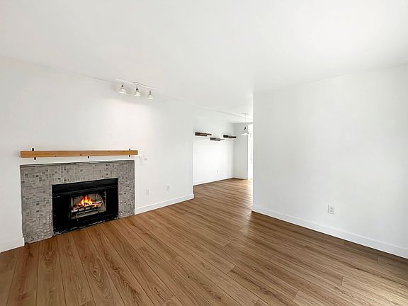 3rd image of 3925 Oregon St APT 7