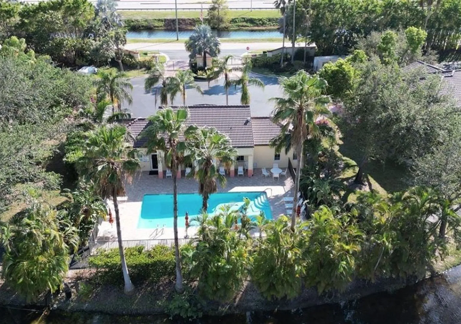 ** 3/2 Stunning Waterview Condo Ready For A Seasonal Tenant January-March Or February-April Only ... — Photo 3