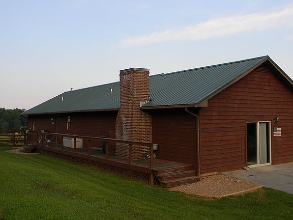 2nd image of 195 Regency Dr