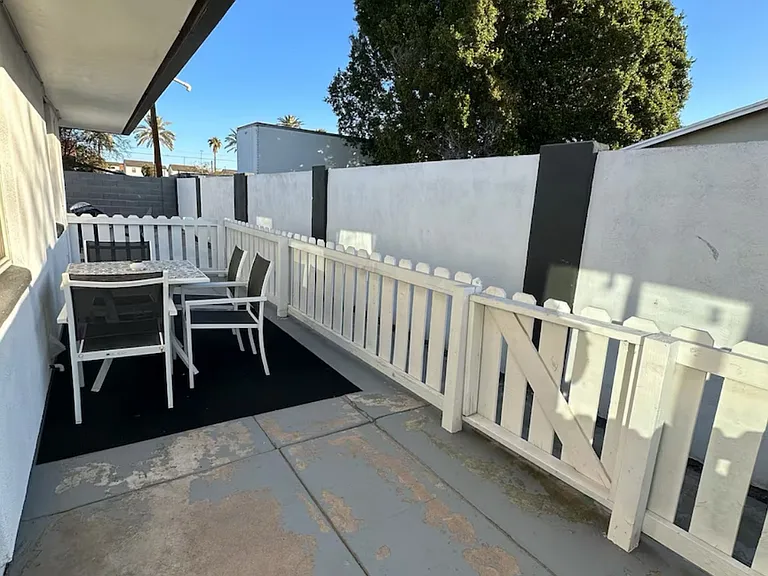 720 E Montecito Ave #2 — Photo 1