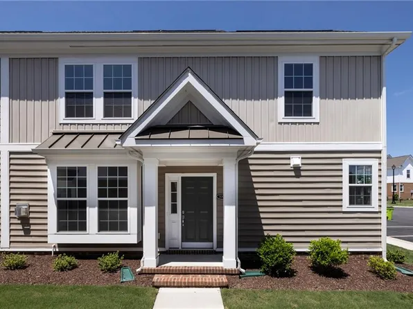 1014 Robinson Rd #D, Suffolk, VA 23434