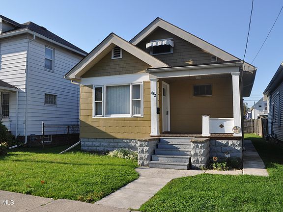 3rd image of 152 Licking St