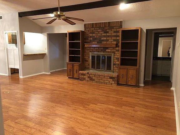 3rd image of 449 Meadowhill Dr