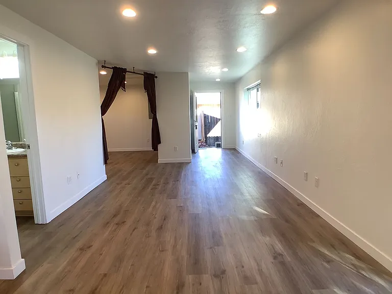 One bed/One bath cottage in East Medford | Available Now — Photo 6