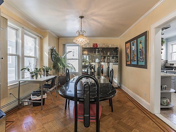 5th image of 23705 Fairbury Ave