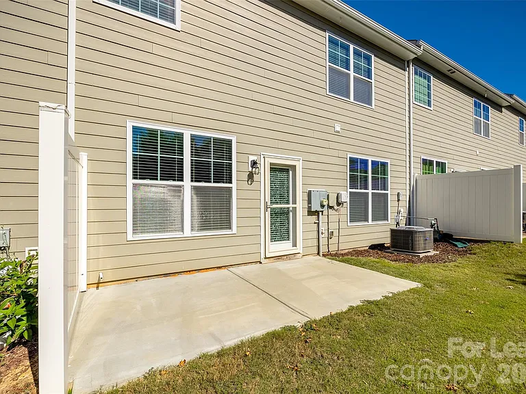 1412 Bramblewood Dr — Photo 28