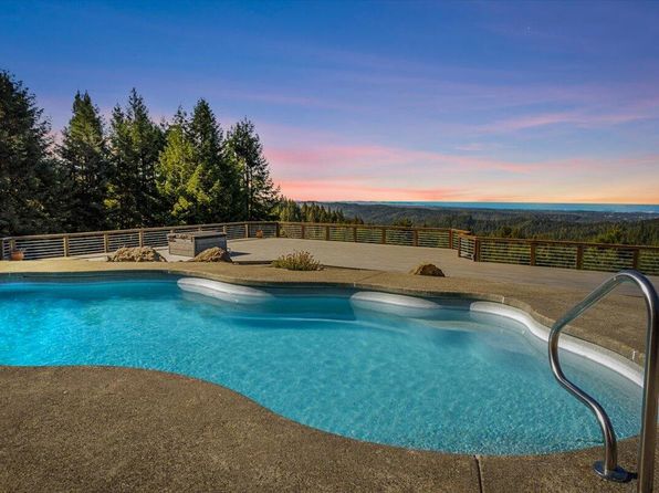4545 Greenwood Heights Dr, Kneeland, CA 95549