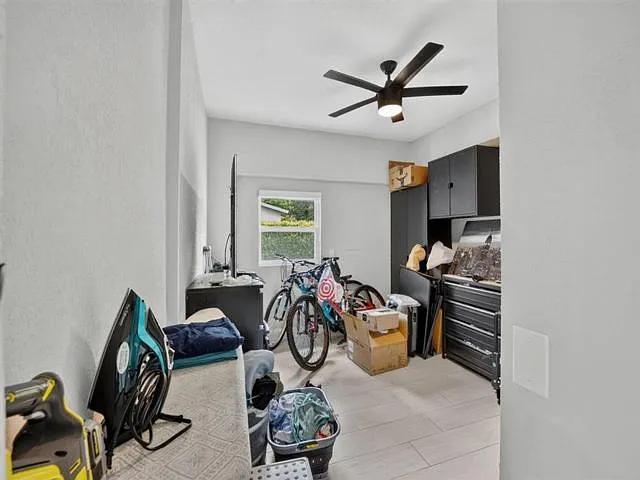 8131 NW 44th Ct — Photo 17