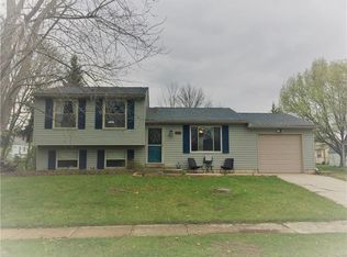 8714 Timberwood Dr, Indianapolis, IN 46234