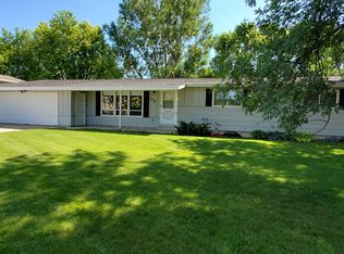 1006 Western Rd, Wahpeton, ND 58075