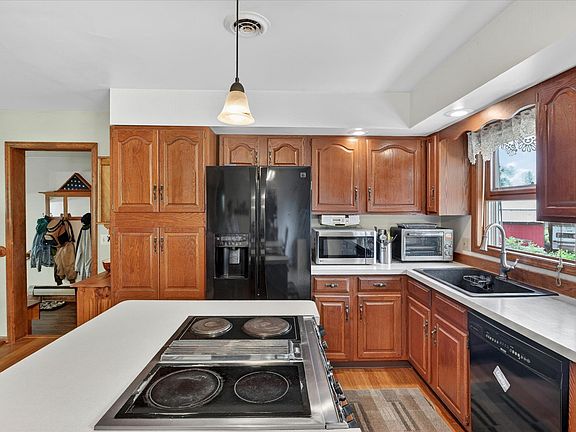 3rd image of 3477 Winegar Rd